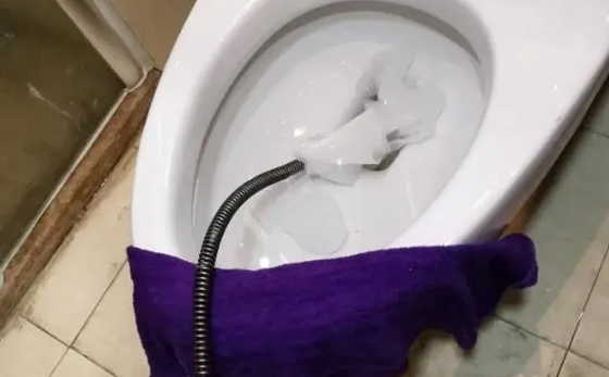 解放马桶疏通